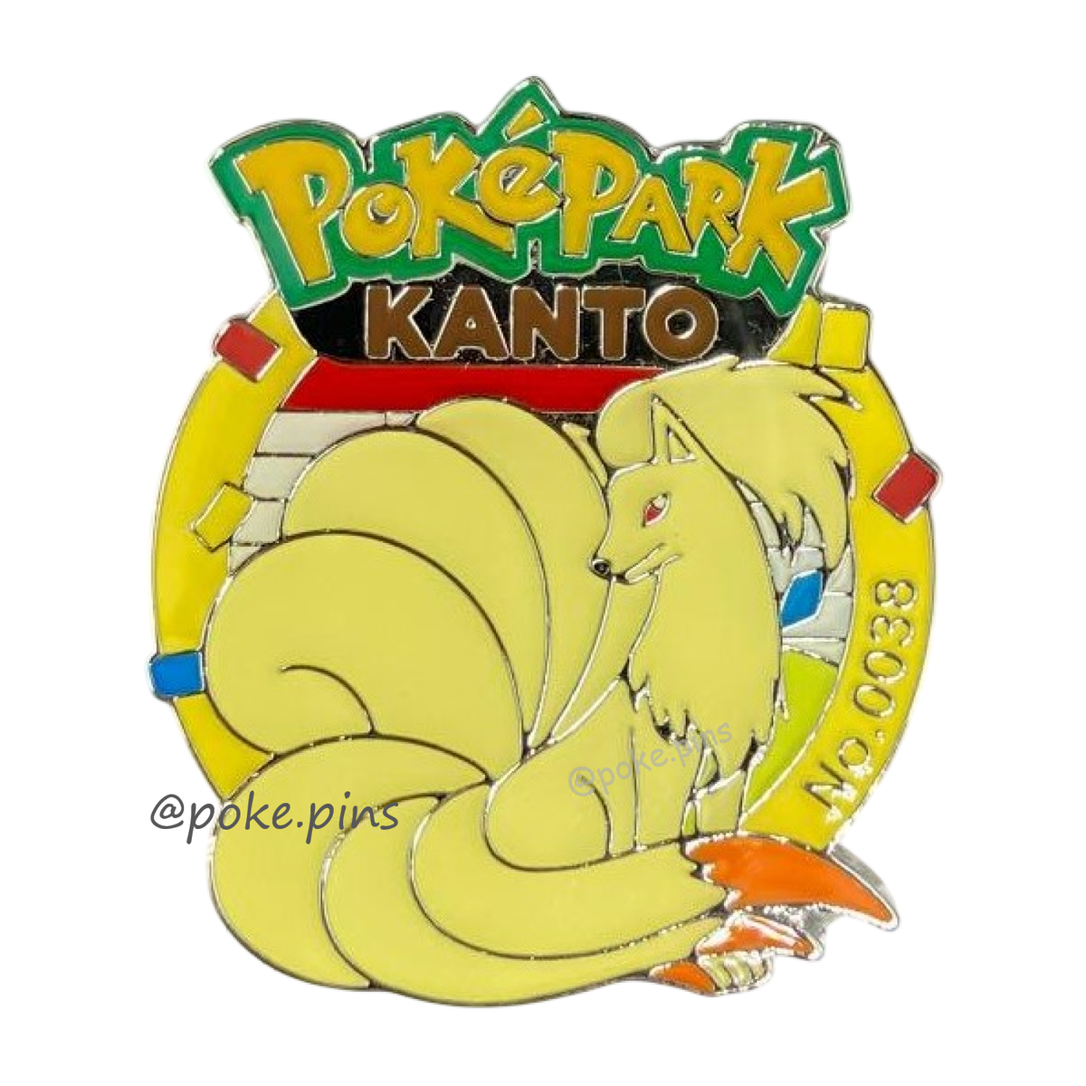 Pokemon PokePark Kanto Pin Badge 037・038 (Vulpix - Ninetales)