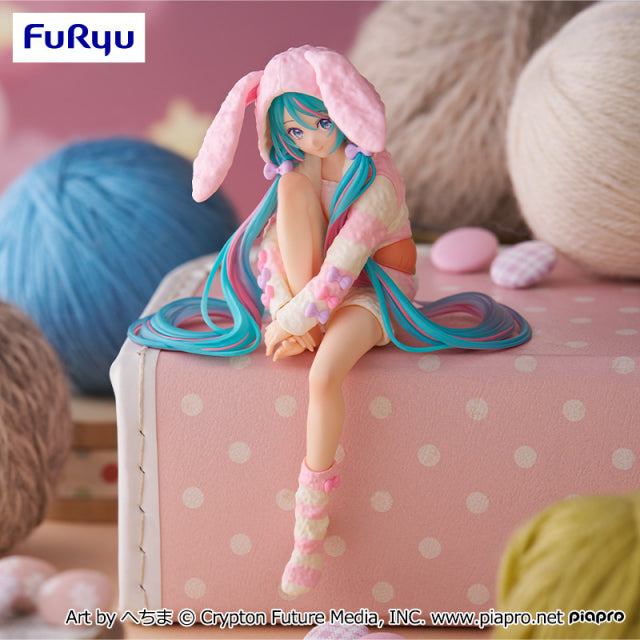 Hatsune Miku Bunny Ears Pajama Noodle Stopper Figure