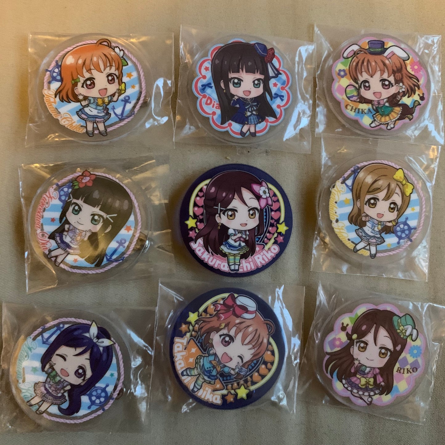 Love Live Round Acrylic Pins